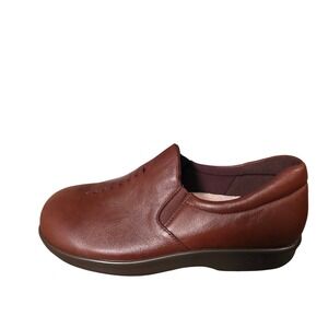 SAS Shoes Women's 7.5 W Comfort Slip On Leather Loafers Burgundy NWOB